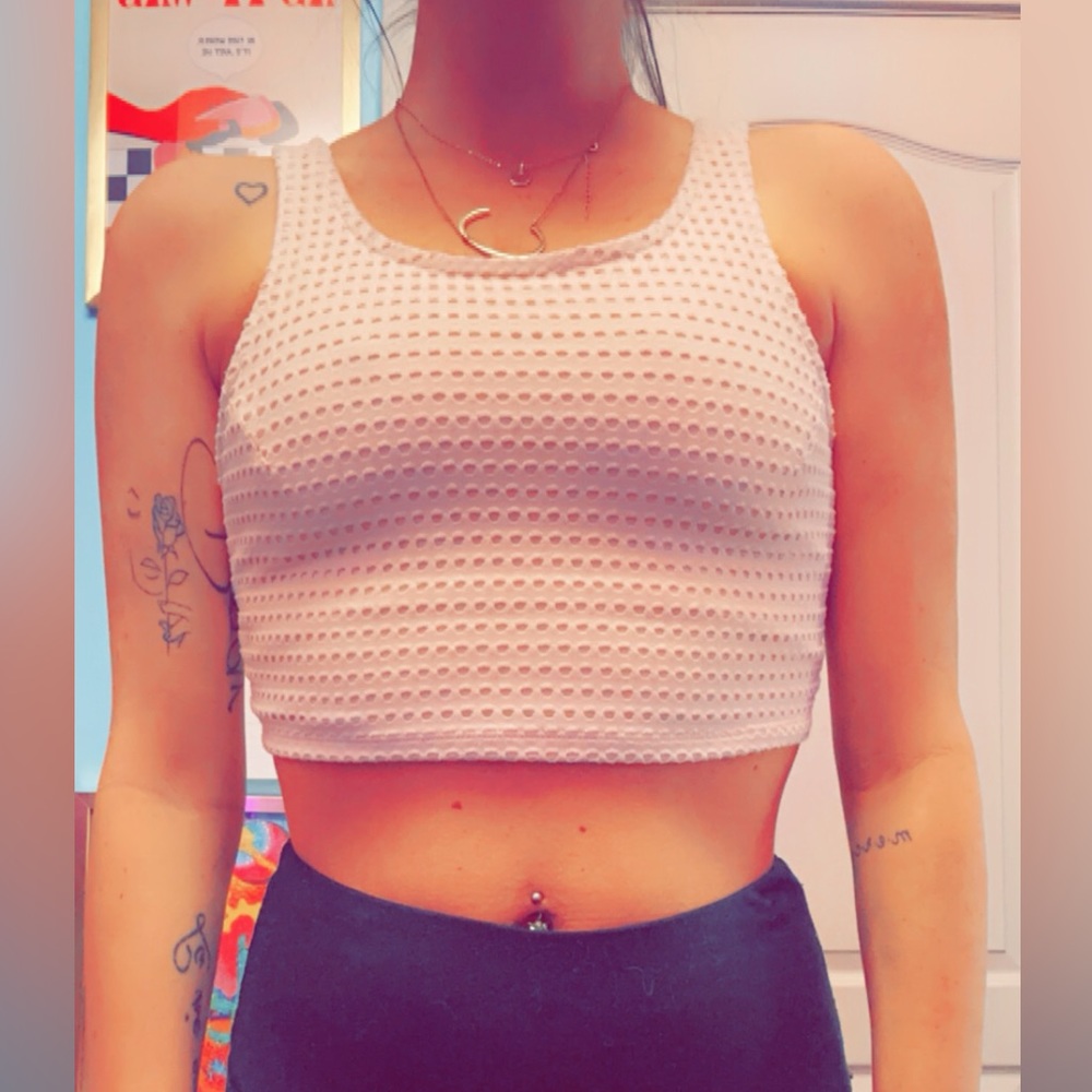 Light pink Express crop top